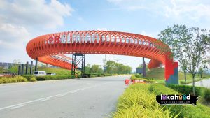 Elmina Central Park Iconic Bridge